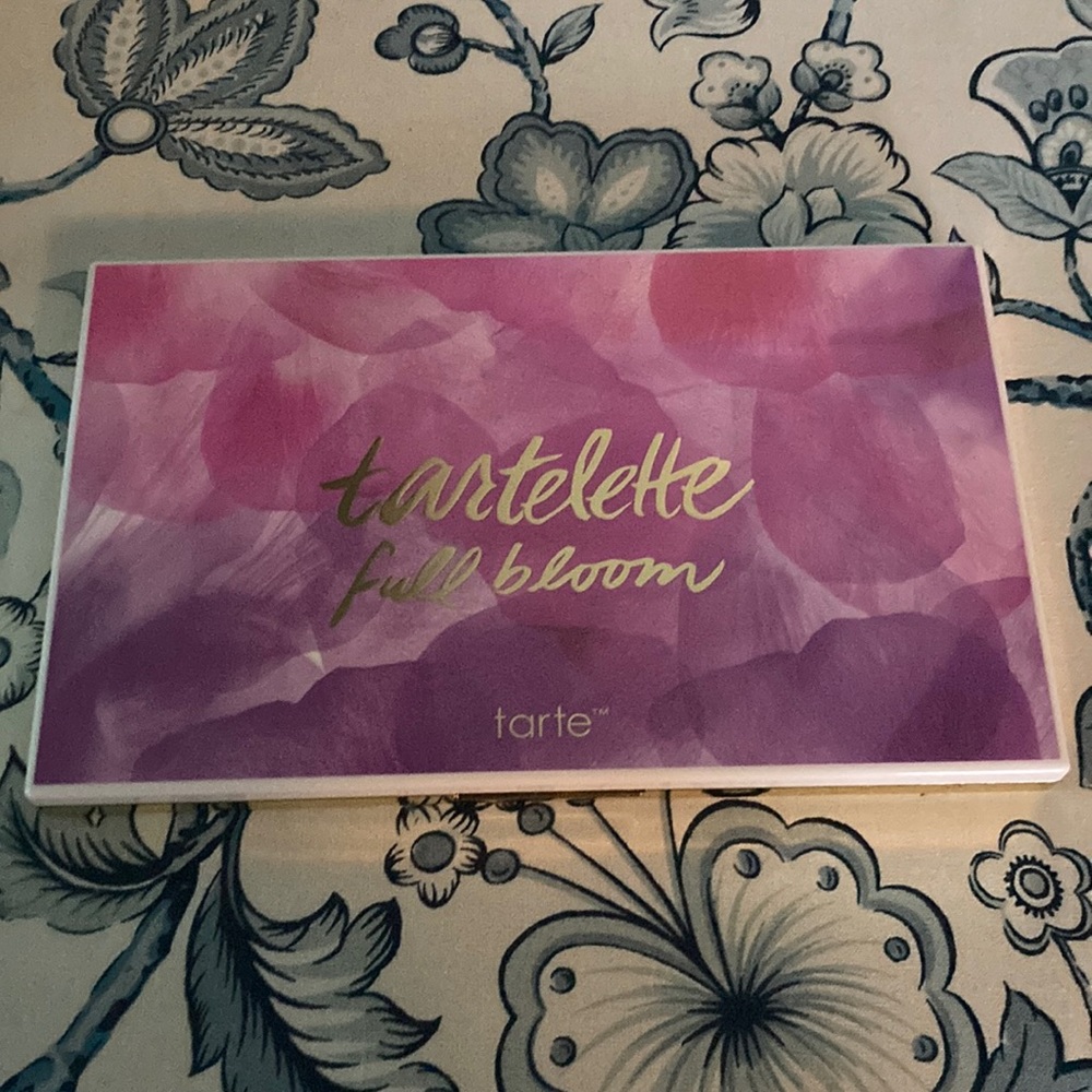 Tarte Tartlette Full Bloom Eye Shadow Pallette